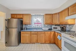 1407 Middle Rd, Calverton, NY 11933 - Photo 11