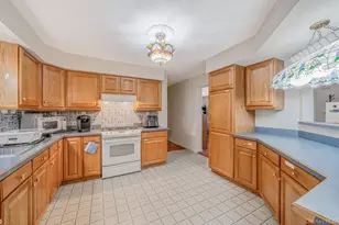 1407 Middle Rd, Calverton, NY 11933 - Photo 13