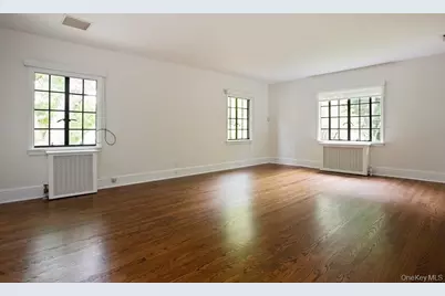 11 Eton Road, Scarsdale, NY 10583 - Photo 9