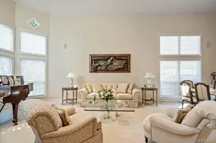 11 Bayview Dr, Plainview, NY 11803 - Photo 5