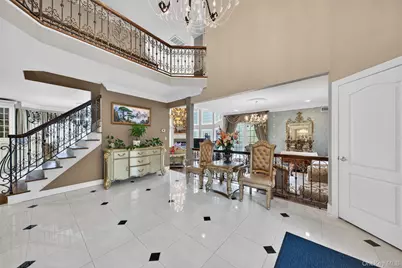 23 Greenwich Avenue, Woodbury, NY 10917 - Photo 5