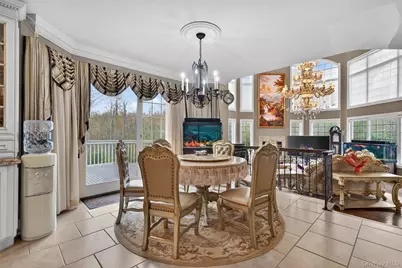 23 Greenwich Avenue, Woodbury, NY 10917 - Photo 13