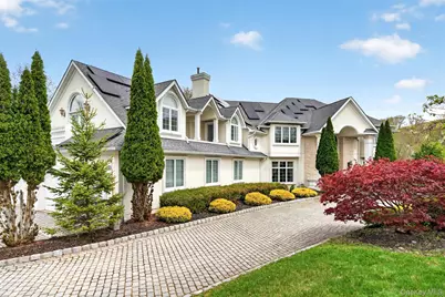 23 Greenwich Avenue, Woodbury, NY 10917 - Photo 1
