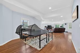 23 Greenwich Ave, Woodbury, NY 10917 - Photo 33