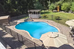 23 Greenwich Ave, Woodbury, NY 10917 - Photo 17