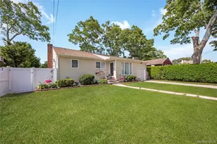 787 Frankford Rd, West Babylon, NY 11704 - Photo 3