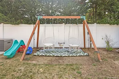 787 Frankford Road, West Babylon, NY 11704 - Photo 25