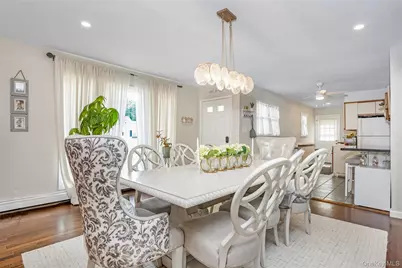 787 Frankford Road, West Babylon, NY 11704 - Photo 5