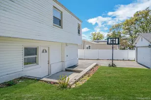 10 Charter Rd, Selden, NY 11784 - Photo 25
