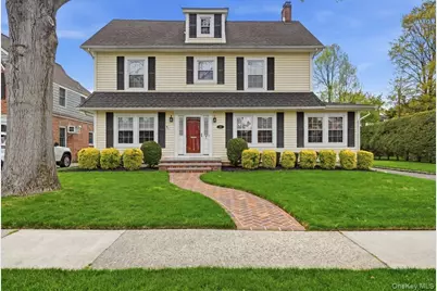 15 Kensington Road, Garden City, NY 11530 - Photo 1