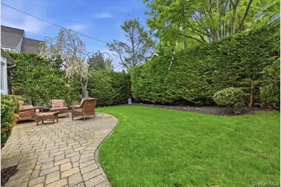 15 Kensington Road, Garden City, NY 11530 - Photo 33