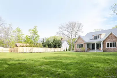 26745 Main Road, Cutchogue, NY 11935 - Photo 23