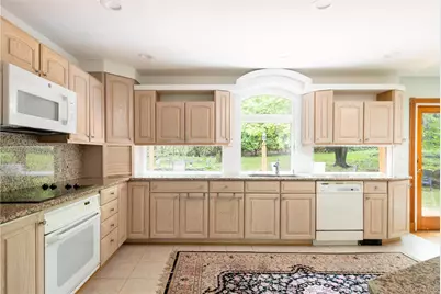 17 Highridge Drive, Huntington, NY 11743 - Photo 7