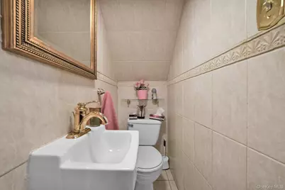 8514 123rd Street, Kew Gardens, NY 11415 - Photo 19