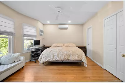 8514 123rd Street, Kew Gardens, NY 11415 - Photo 9