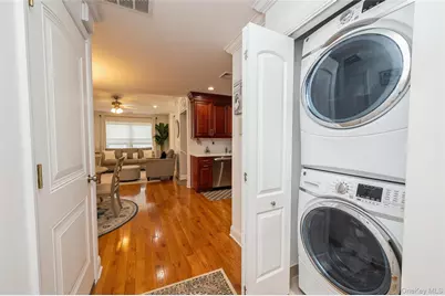 608 Carman Avenue #C2, Westbury, NY 11590 - Photo 15