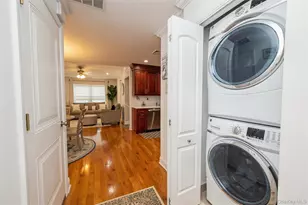 608 Carman Ave, Westbury, NY 11590 - Photo 15