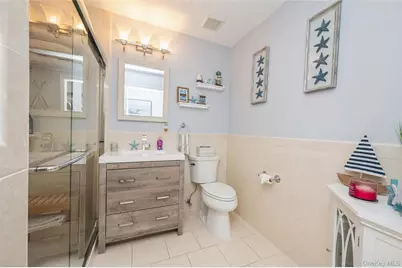 608 Carman Avenue #C2, Westbury, NY 11590 - Photo 17