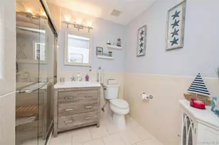 608 Carman Ave, Westbury, NY 11590 - Photo 17