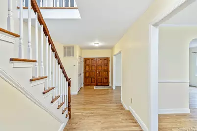 451 River Road, Nissequogue, NY 11780 - Photo 5