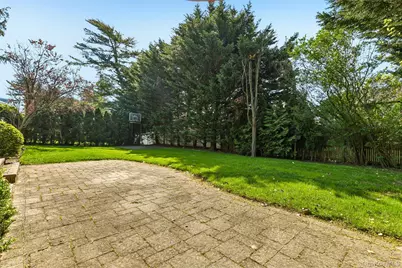 111 Palmyra Avenue, Woodmere, NY 11598 - Photo 29