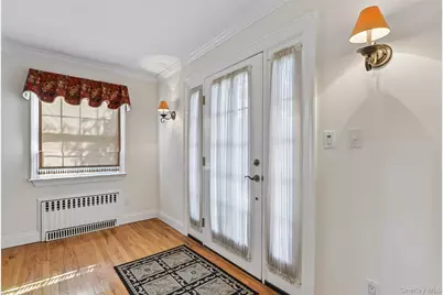 111 Palmyra Avenue, Woodmere, NY 11598 - Photo 17