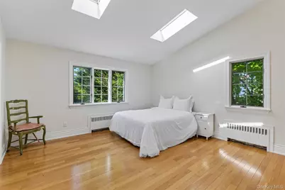 111 Palmyra Avenue, Woodmere, NY 11598 - Photo 15