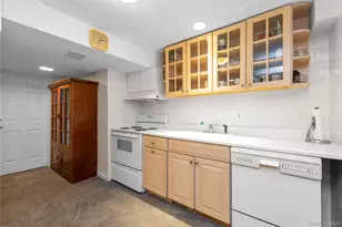 11 N Rd, Oyster Bay, NY 11771 - Photo 25
