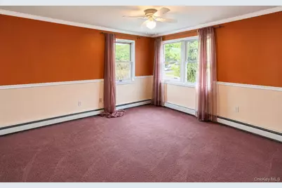 66 Grace Lane, Levittown, NY 11756 - Photo 17