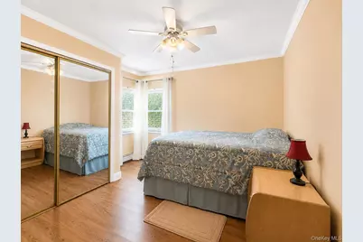 66 Grace Lane, Levittown, NY 11756 - Photo 21