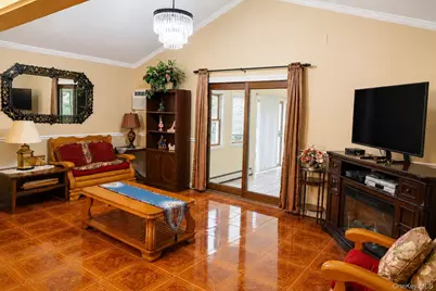 66 Grace Lane, Levittown, NY 11756 - Photo 13
