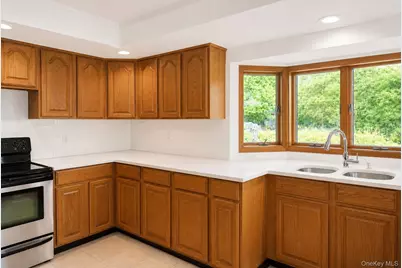 66 Grace Lane, Levittown, NY 11756 - Photo 11