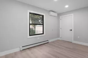 115-16 199th St, Saint Albans, NY 11412 - Photo 13