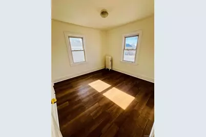 111 N 3rd Street, New Hyde Park, NY 11040 - Photo 3