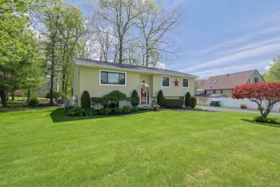 17 Red Oak Terrace, Newburgh, NY 12550 - Photo 3