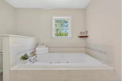 172 Westchester Avenue, Buchanan, NY 10511 - Photo 17