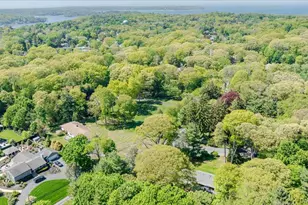 2 Richard Ln, Huntington, NY 11743 - Photo 35