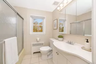 116 E 13th St, Huntington Station, NY 11746 - Photo 19