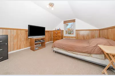 116 E 13th Street, Huntington Station, NY 11746 - Photo 23