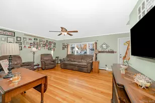 116 E 13th St, Huntington Station, NY 11746 - Photo 11