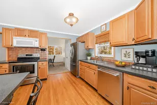 116 E 13th St, Huntington Station, NY 11746 - Photo 13