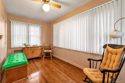 165 Linmouth Road, Malverne, NY 11565 - Photo 5