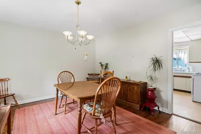 165 Linmouth Road, Malverne, NY 11565 - Photo 7