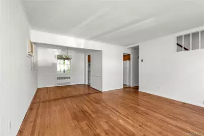 65 Grant Avenue, Albertson, NY 11507 - Photo 3