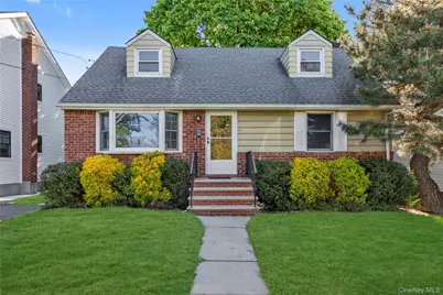 65 Grant Avenue, Albertson, NY 11507 - Photo 1