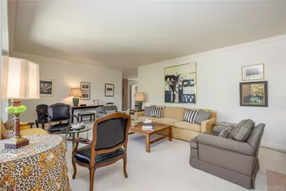 1 Stoneleigh #5J, Bronxville, NY 10708 - Photo 31