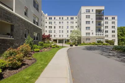 1 Stoneleigh #5J, Bronxville, NY 10708 - Photo 1
