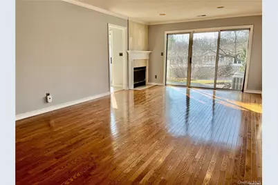 132 Fairfield Drive, Holbrook, NY 11741 - Photo 5
