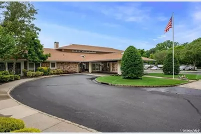 132 Fairfield Drive, Holbrook, NY 11741 - Photo 23