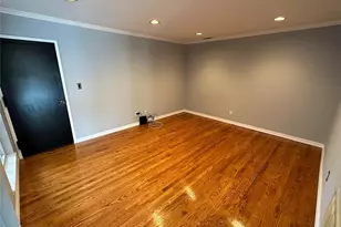 132 Fairfield Dr, Holbrook, NY 11741 - Photo 9